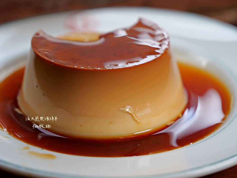 昭和浪漫洗濯屋｜走進日治昭和時代！藏身大稻埕巷弄的老宅霜淇淋專賣店，清涼飲品、懷舊甜點與復古場景讓人秒穿越！