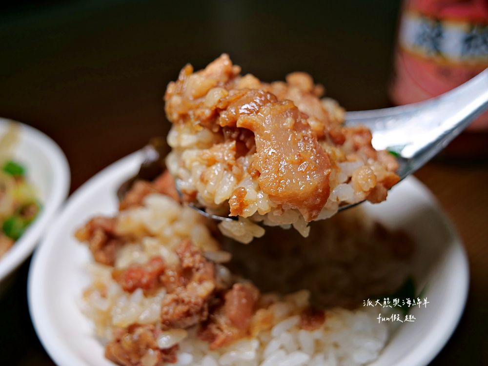 2025葉家古早味｜南投集賢路老字號麵館！除招牌南投意麵外，魯肉飯、油豆腐、隔間肉與冬粉肉湯同樣不容錯過，銅板價格很親民，難怪用餐時段經常人氣爆棚！