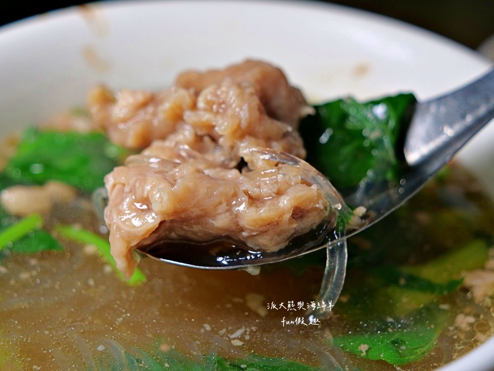 2025葉家古早味｜南投集賢路老字號麵館！除招牌南投意麵外，魯肉飯、油豆腐、隔間肉與冬粉肉湯同樣不容錯過，銅板價格很親民，難怪用餐時段經常人氣爆棚！