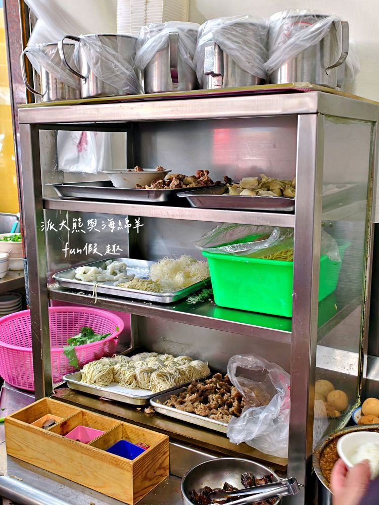 2025葉家古早味｜南投集賢路老字號麵館！除招牌南投意麵外，魯肉飯、油豆腐、隔間肉與冬粉肉湯同樣不容錯過，銅板價格很親民，難怪用餐時段經常人氣爆棚！