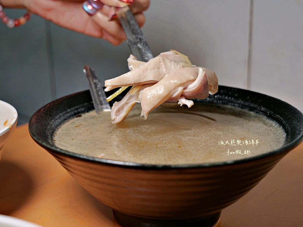 賣麵炎仔｜大稻埕高CP值排隊美食，超過80年老字號，米其林必比登推介6連霸！低調老店生意卻是超火熱！
