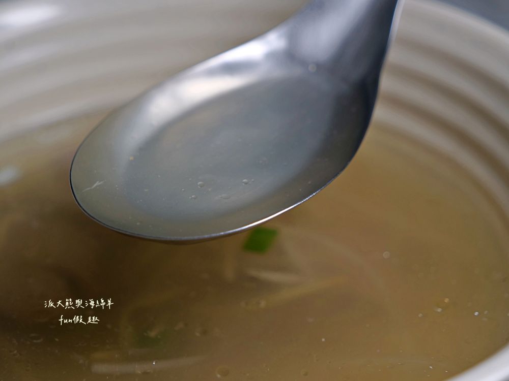 順藝意麵｜南投市中心圓環旁親民小店，招牌南投意麵只要30元銅板價，超高CP值大大滿足，簡單美味征服味蕾，在地人早午餐好去處！