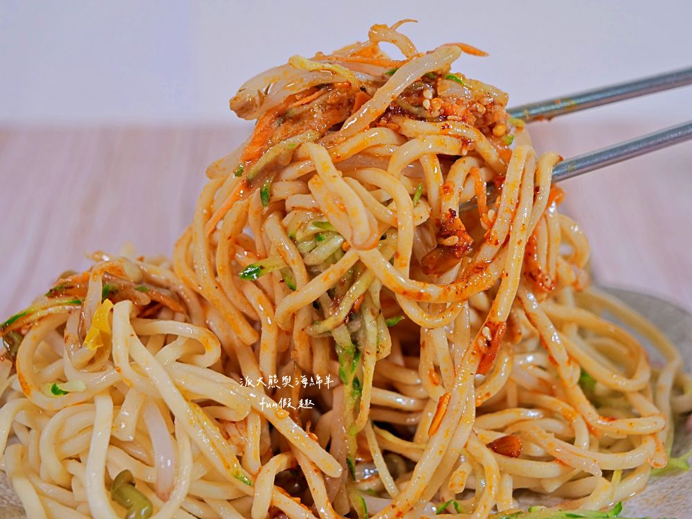 五仁辣麻果油-五仁果油系列開箱｜五種天然堅果+純素食材，懶人料理百搭救星，只要一匙五仁果油，涼拌、拌麵、沾醬通通搞定！@合作體驗