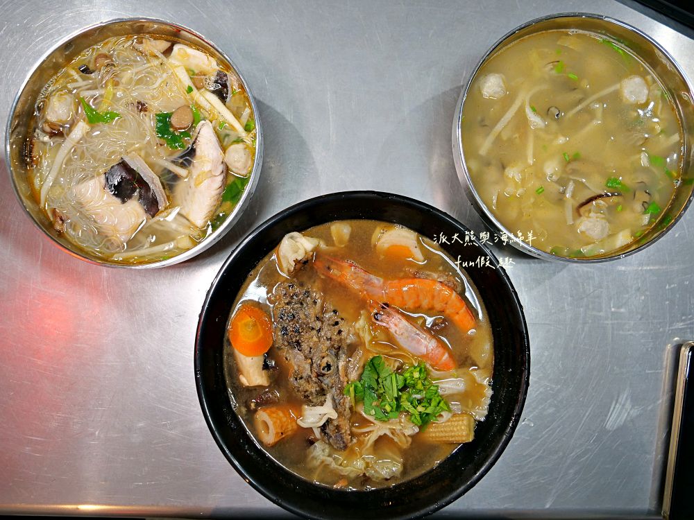 2025嵐楓水產｜藏身草屯新大觀市場的隱藏美食！平價海鮮鍋物、湯飯，還有超濃郁砂鍋鮭魚頭，市場攤位卻有超水準海鮮料理！滿滿料超暖胃～114