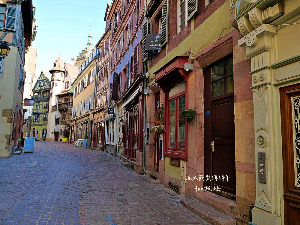 科爾馬景點篇︱朝聖霍爾的移動城堡藍圖（Pfister House）、聖瑪爾定教堂（Collégiale Saint-Martin de Colmar）與人頭屋（Maison des Têtes）︱春季德瑞13日夢幻跟團︱DAY4-2～Colmar PART2