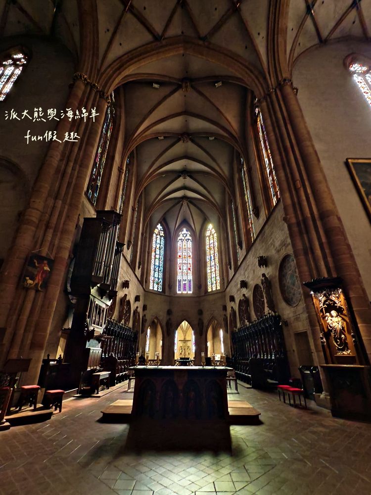 科爾馬景點篇︱朝聖霍爾的移動城堡藍圖（Pfister House）、聖瑪爾定教堂（Collégiale Saint-Martin de Colmar）與人頭屋（Maison des Têtes）︱春季德瑞13日夢幻跟團︱DAY4-2～Colmar PART2