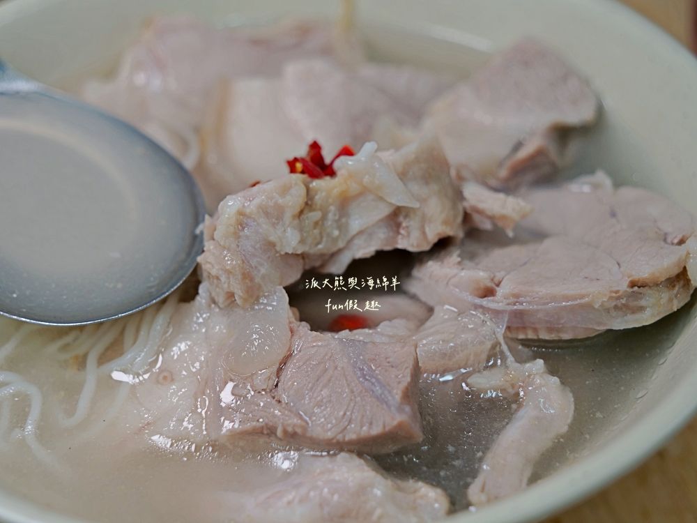 2025許仔豬腳麵線|豬腳控看過來!大稻埕慈聖宮必吃美食,濃香白湯、滿滿膠質、大份量腿肉,還可室內用餐吹冷氣超舒適!招好運~ - 第21張圖 2025許仔豬腳麵線|豬腳控看過來!大稻埕慈聖宮必吃美食,濃香白湯、滿滿膠質、大份量腿肉,還可室內用餐吹冷氣超舒適!招好運~