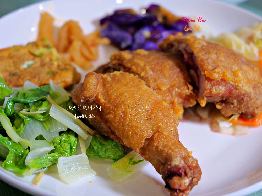 2025凱哥早午餐｜便當店也能像早午餐店這麼有質感？份量十足、用心烹調，紅燒肉、八兩雞排、酥炸大雞腿、紅燒虱目魚肚，讓上班族天天都想報到的好店～114.5.16開幕