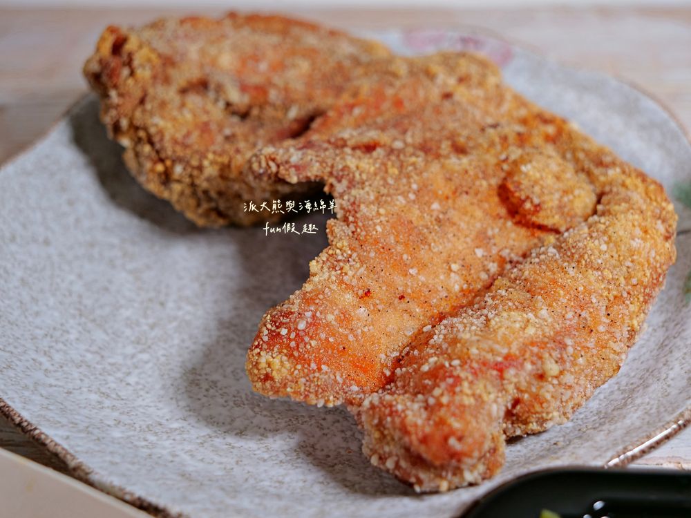 2025凱哥早午餐｜便當店也能像早午餐店這麼有質感？份量十足、用心烹調，紅燒肉、八兩雞排、酥炸大雞腿、紅燒虱目魚肚，讓上班族天天都想報到的好店～114.5.16開幕