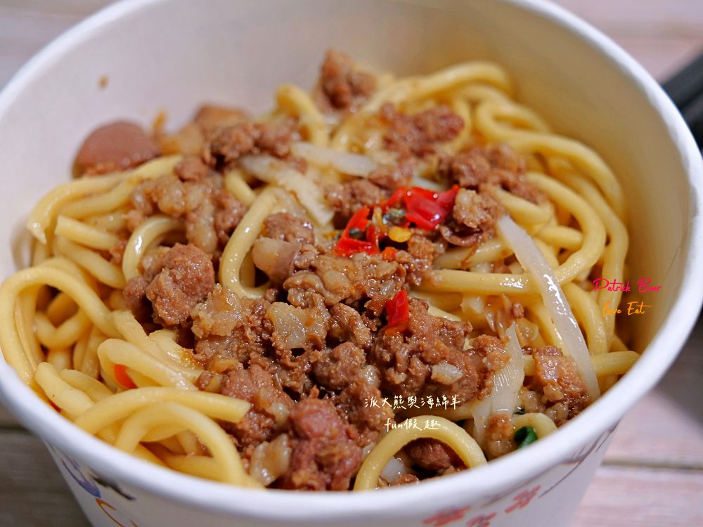 2025凱哥早午餐｜便當店也能像早午餐店這麼有質感？份量十足、用心烹調，紅燒肉、八兩雞排、酥炸大雞腿、紅燒虱目魚肚，讓上班族天天都想報到的好店～114.5.16開幕