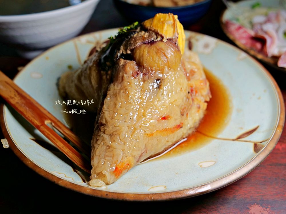 再發號百年肉粽｜臺南中西區肉粽老字號，1872創立（清同治十一年），歷經五代傳承，營業至今超過150年，首推特製八寶肉粽，搭配時光騎樓老屋、木窗及磨石子地，感受最道地的台味日常！（2022～2024榮獲米其林餐盤推薦）～