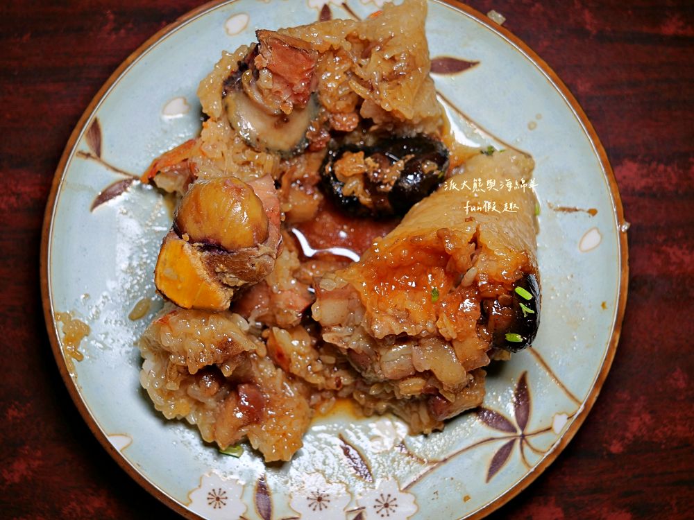 再發號百年肉粽｜臺南中西區肉粽老字號，1872創立（清同治十一年），歷經五代傳承，營業至今超過150年，首推特製八寶肉粽，搭配時光騎樓老屋、木窗及磨石子地，感受最道地的台味日常！（2022～2024榮獲米其林餐盤推薦）～