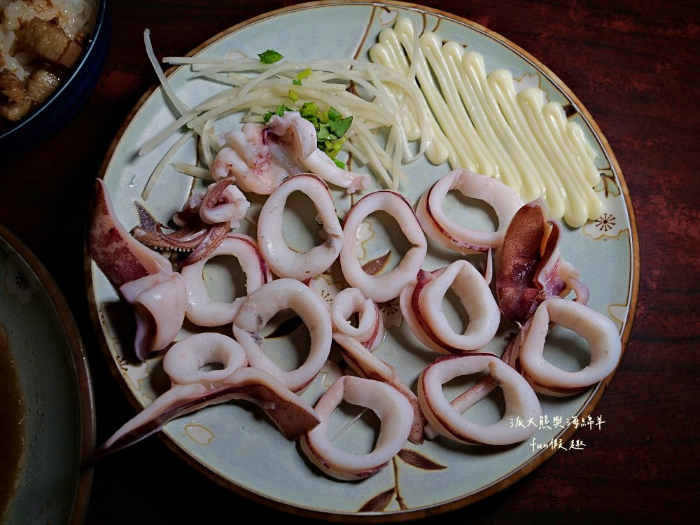 再發號百年肉粽｜臺南中西區肉粽老字號，1872創立（清同治十一年），歷經五代傳承，營業至今超過150年，首推特製八寶肉粽，搭配時光騎樓老屋、木窗及磨石子地，感受最道地的台味日常！（2022～2024榮獲米其林餐盤推薦）～