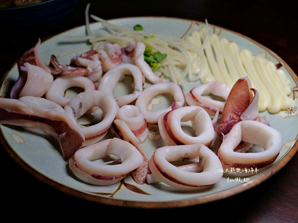 再發號百年肉粽｜臺南中西區肉粽老字號，1872創立（清同治十一年），歷經五代傳承，營業至今超過150年，首推特製八寶肉粽，搭配時光騎樓老屋、木窗及磨石子地，感受最道地的台味日常！（2022～2024榮獲米其林餐盤推薦）～