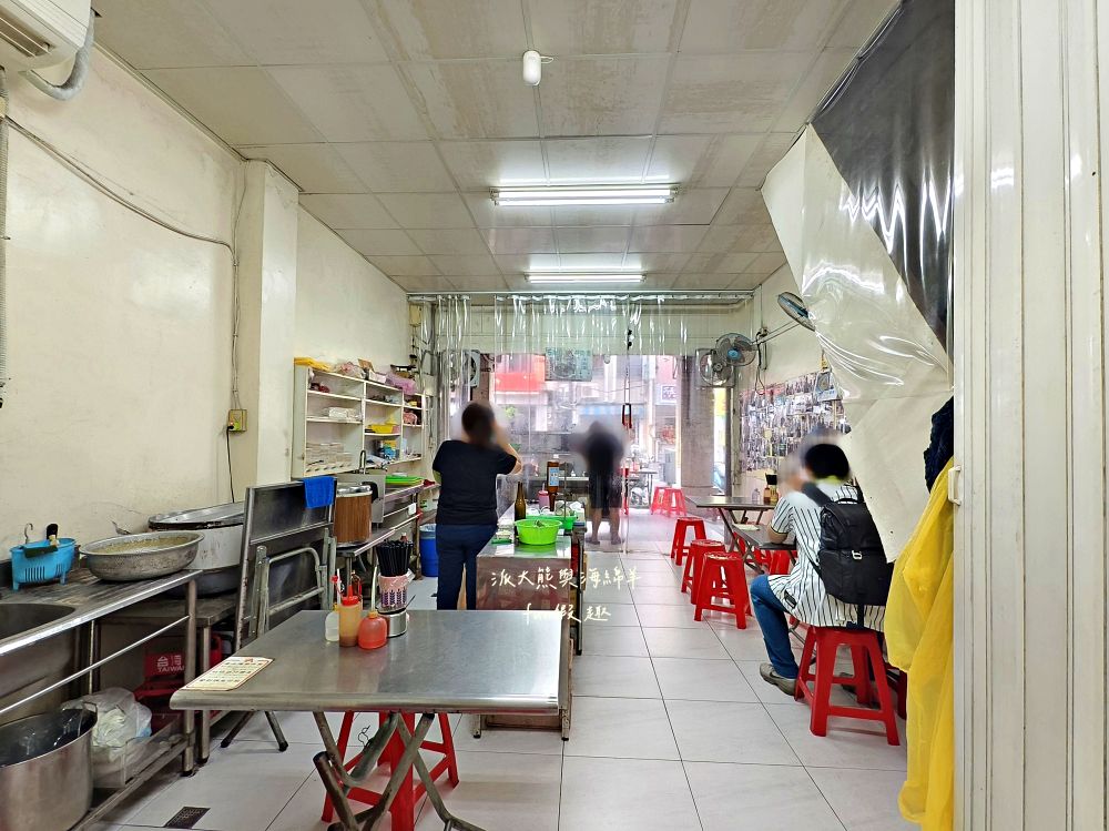 2025石精臼牛肉湯｜點心城發跡、二代接手、營業超過50年，臺南老牌溫體牛肉湯，純粹牛味直球對決，不定時提供牛腩、牛筋、骨髓、牛雜、牛舌等隱藏湯品！