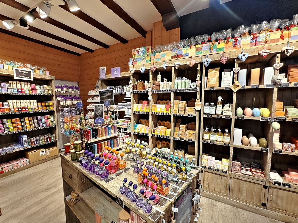 2025里克威爾Riquewihr伴手禮︱Savonnerie de Riquewihr：必買馬賽香皂（Savon de Marseille） ～春季德瑞13日夢幻跟團︱DAY4-6