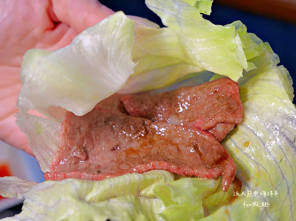 唯真燒肉 南投草屯店｜終於不用跑臺中！挑戰在地最強CP值：雙人套餐肉量直逼1公斤，絕美稻浪x神級泰式烤肉醬x銷魂一饌冬蔭功湯底，免服務費無低消，還有證書的日本A5和牛！