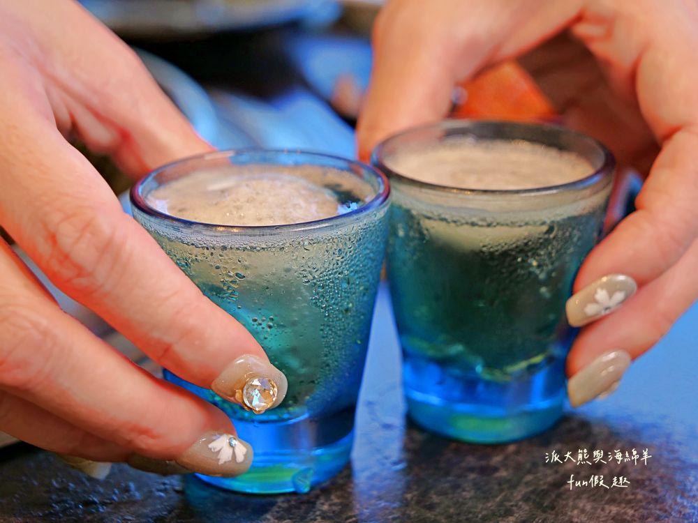 唯真燒肉 南投草屯店｜終於不用跑臺中！挑戰在地最強CP值：雙人套餐肉量直逼1公斤，絕美稻浪x神級泰式烤肉醬x銷魂一饌冬蔭功湯底，免服務費無低消，還有證書的日本A5和牛！