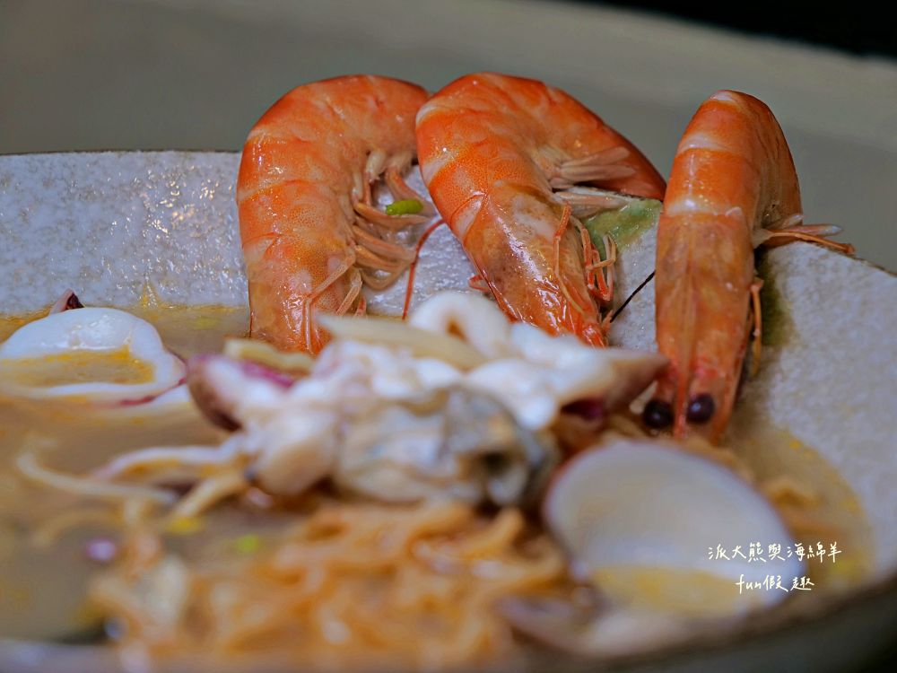 2025李媽媽民族鍋燒老店|自1963年開業至今,臺南人從小吃到大的經典鍋燒麵老字號!海產意麵、酸辣大麵、活魷魚全都必點,超過60年始終如一的好味道與人情味,即使排隊也甘願~ - 第24張圖