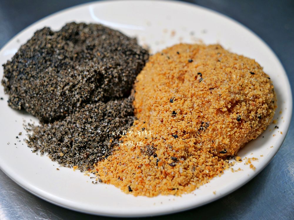 2025魏祥記純糖麻糬|臺北延三夜市50年老店,客家古早味燒麻糬,純糖純糯米製作,金黃花生粉與濃郁黑芝麻的完美相遇,視覺與味覺的黑金雙重奏! - 第14張圖 2025魏祥記純糖麻糬|臺北延三夜市50年老店,客家古早味燒麻糬,純糖純糯米製作,金黃花生粉與濃郁黑芝麻的完美相遇,視覺與味覺的黑金雙重奏!