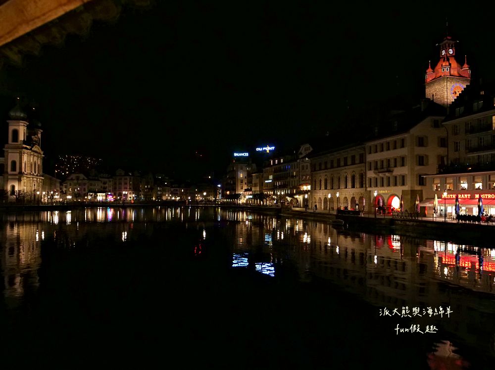 卡貝爾橋Kapellbrücke︱羅伊斯河（River Reuss）水岸風情與古色古香八角水塔、琉森火車站～春季德瑞13日夢幻跟團︱DAY4-8～琉森Luzern市區散策PART2