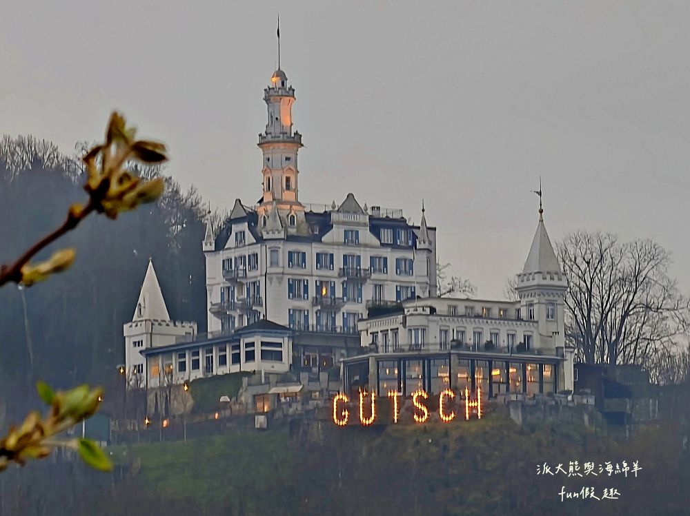 卡貝爾橋Kapellbrücke︱羅伊斯河（River Reuss）水岸風情與古色古香八角水塔、琉森火車站～春季德瑞13日夢幻跟團︱DAY4-8～琉森Luzern市區散策PART2