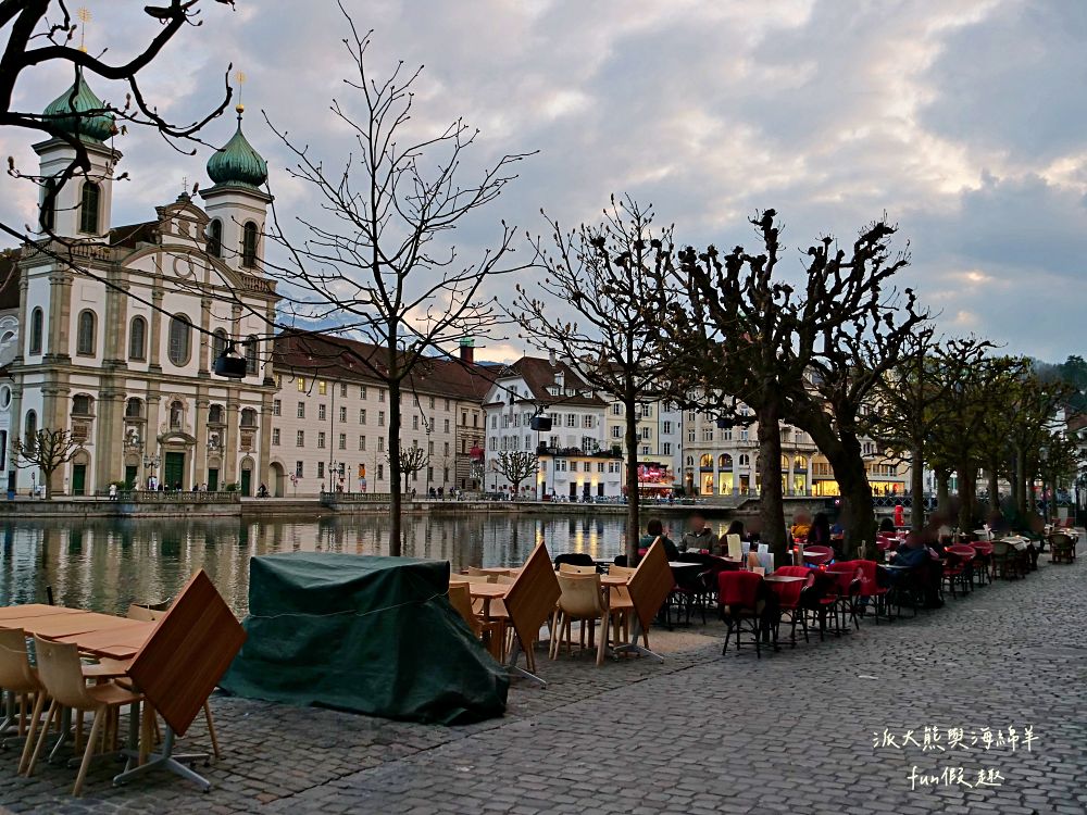 卡貝爾橋Kapellbrücke︱羅伊斯河（River Reuss）水岸風情與古色古香八角水塔、琉森火車站～春季德瑞13日夢幻跟團︱DAY4-8～琉森Luzern市區散策PART2
