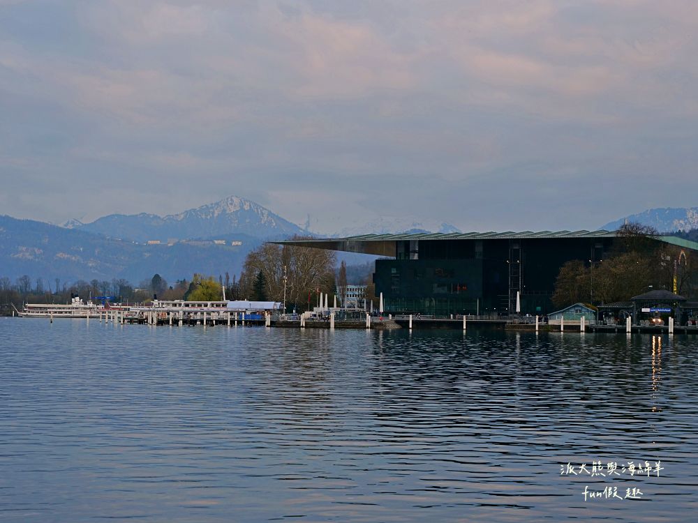 琉森Luzern︱感受琉森湖（Vierwaldstättersee）的湖光山色，聆聽垂死獅子像（Löwendenkmal）的無聲嘆息︱春季德瑞13日夢幻跟團︱DAY4-7～市區散策PART1
