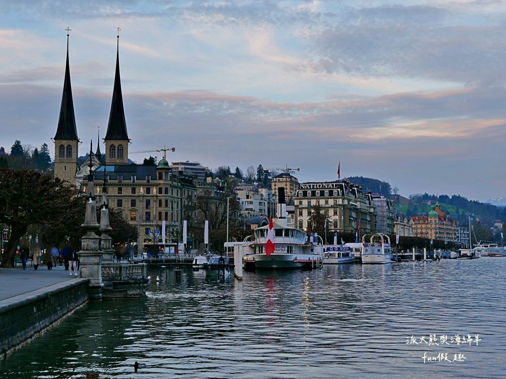 琉森Luzern︱感受琉森湖（Vierwaldstättersee）的湖光山色，聆聽垂死獅子像（Löwendenkmal）的無聲嘆息︱春季德瑞13日夢幻跟團︱DAY4-7～市區散策PART1