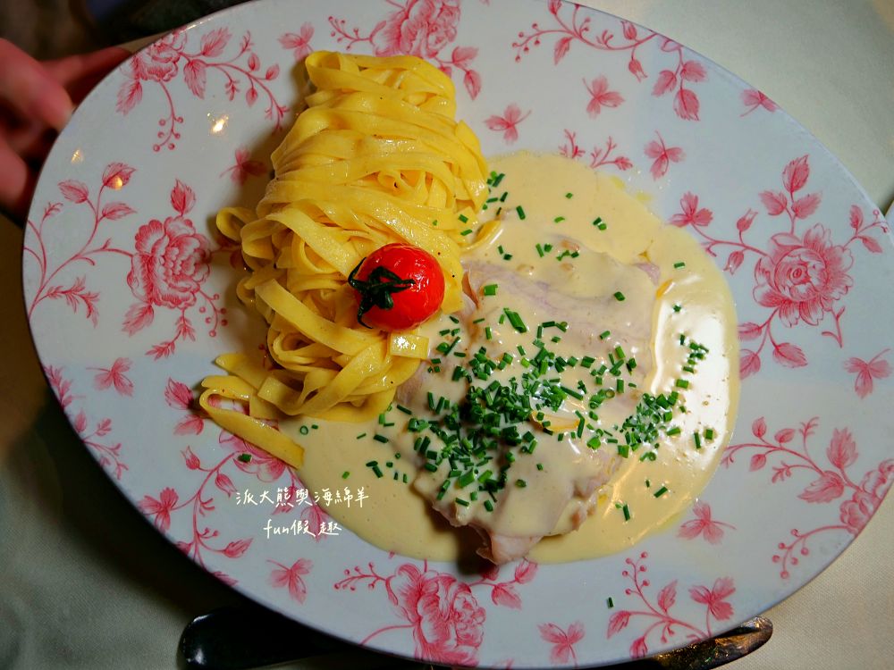 Restaurant Schiff︱瑞士琉森老城區美食～走進卡貝爾橋畔的微醺時光：品嚐一口道地的琉森老靈魂！春季德瑞13日夢幻跟團︱DAY4-10