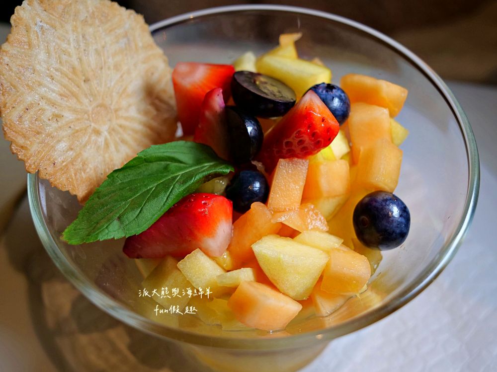 Restaurant Schiff︱瑞士琉森老城區美食～走進卡貝爾橋畔的微醺時光：品嚐一口道地的琉森老靈魂！春季德瑞13日夢幻跟團︱DAY4-10