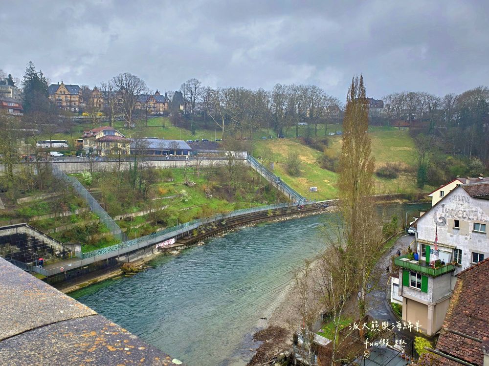 瑞士伯恩（Bern）散策︱玫瑰園（Rosengarten）俯瞰世界文化遺產舊城區！伯爾尼必看天文鐘表演與熊公園，絕美U型河灣與愛因斯坦故居（含交通攻略）春季德瑞13日夢幻跟團︱DAY5-1～