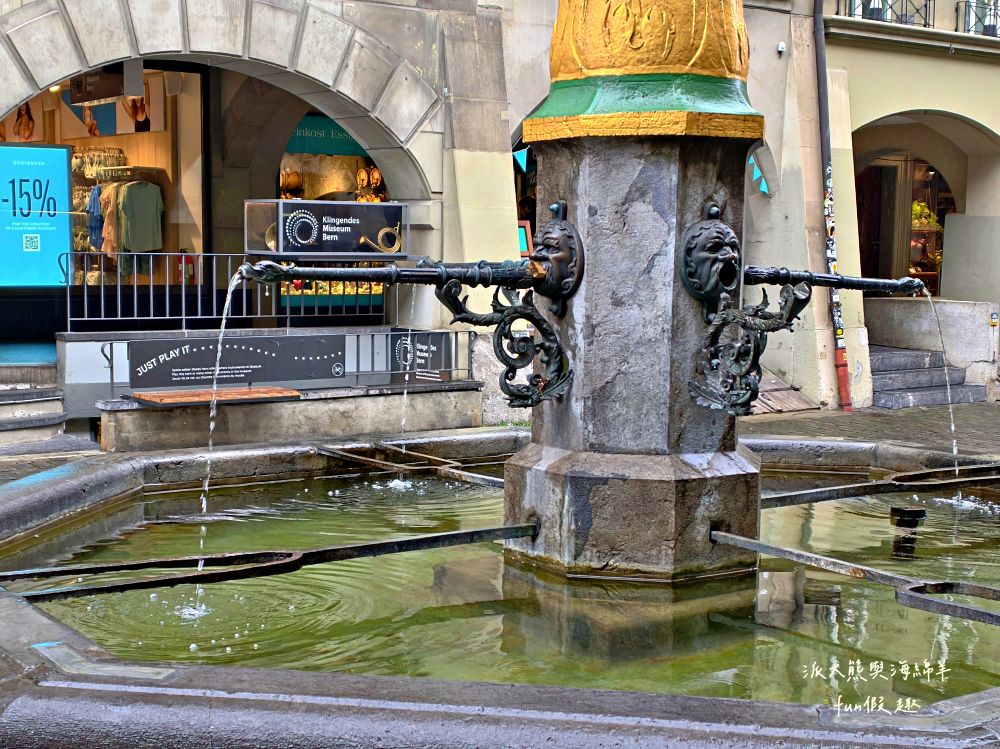 瑞士伯恩（Bern）散策︱玫瑰園（Rosengarten）俯瞰世界文化遺產舊城區！伯爾尼必看天文鐘表演與熊公園，絕美U型河灣與愛因斯坦故居（含交通攻略）春季德瑞13日夢幻跟團︱DAY5-1～
