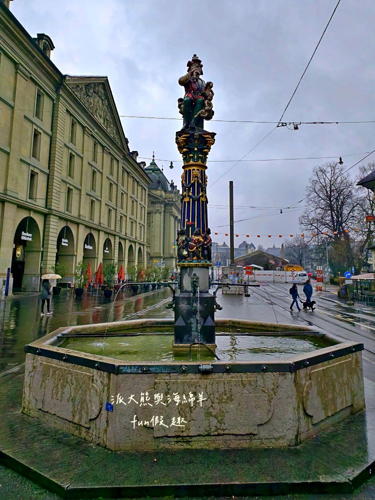 瑞士伯恩（Bern）散策︱玫瑰園（Rosengarten）俯瞰世界文化遺產舊城區！伯爾尼必看天文鐘表演與熊公園，絕美U型河灣與愛因斯坦故居（含交通攻略）春季德瑞13日夢幻跟團︱DAY5-1～