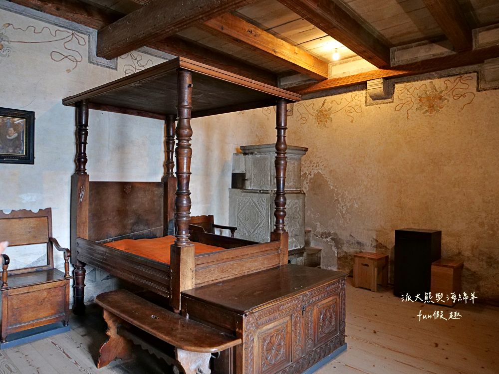 西庸堡Château de Chillon瑞士蒙特勒︱漂浮在日內瓦湖上的中世紀童話古堡！是皇宮還是監獄？走進拜倫筆下的詩意與哀愁（含交通攻略）～春季德瑞13日夢幻跟團︱DAY5-3