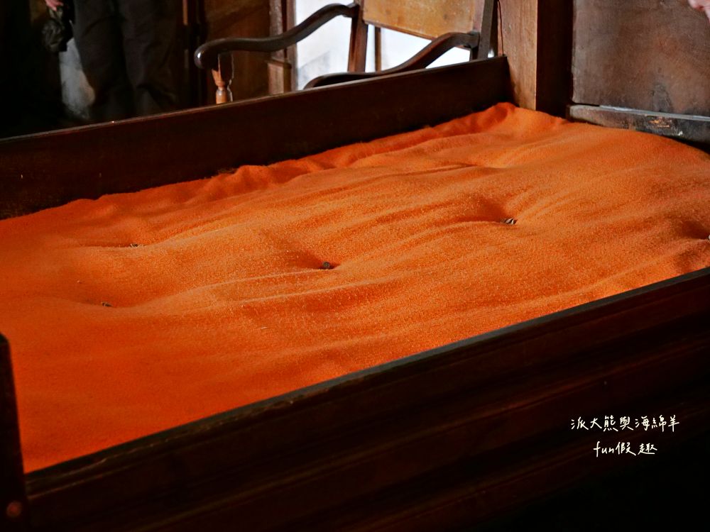西庸堡Château de Chillon瑞士蒙特勒︱漂浮在日內瓦湖上的中世紀童話古堡！是皇宮還是監獄？走進拜倫筆下的詩意與哀愁（含交通攻略）～春季德瑞13日夢幻跟團︱DAY5-3