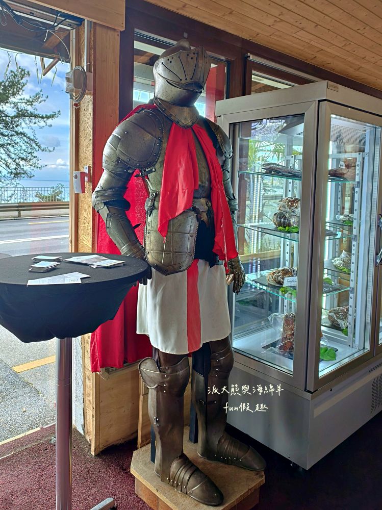 Grill Mountain à la Taverne du Château de Chillon︱景點第一排絕佳餐廳，過馬路就到西庸古堡！義大利人接手後更有歐陸風情～春季德瑞13日夢幻跟團︱DAY5-2
