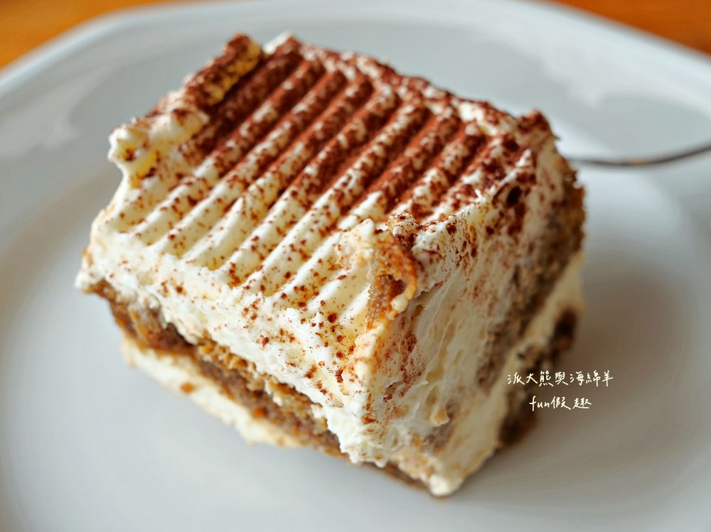 Grill Mountain à la Taverne du Château de Chillon︱景點第一排絕佳餐廳，過馬路就到西庸古堡！義大利人接手後更有歐陸風情～春季德瑞13日夢幻跟團︱DAY5-2