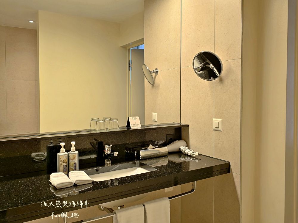 Renaissance Lucerne Hotel瑞士琉森住宿︱鄰近琉森各知名景點，離火車站只要3分鐘！走進電影般的場景，舊城區裡的現代奢華～真善美旅行社春季德瑞13日︱DAY4-11