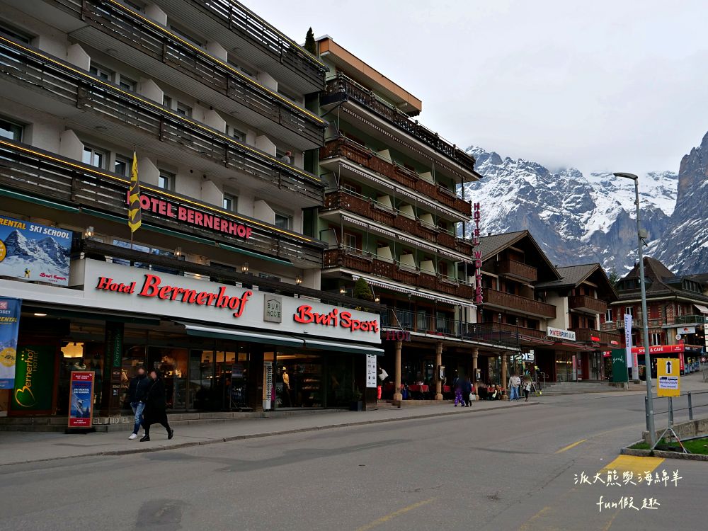 格林德瓦（Grindelwald）︱少女峰最美冰河村！走進明信片裡的童話小鎮！Hotel Kreuz & Post住宿周邊漫步與退稅指南～春季德瑞13日夢幻跟團︱DAY6-6