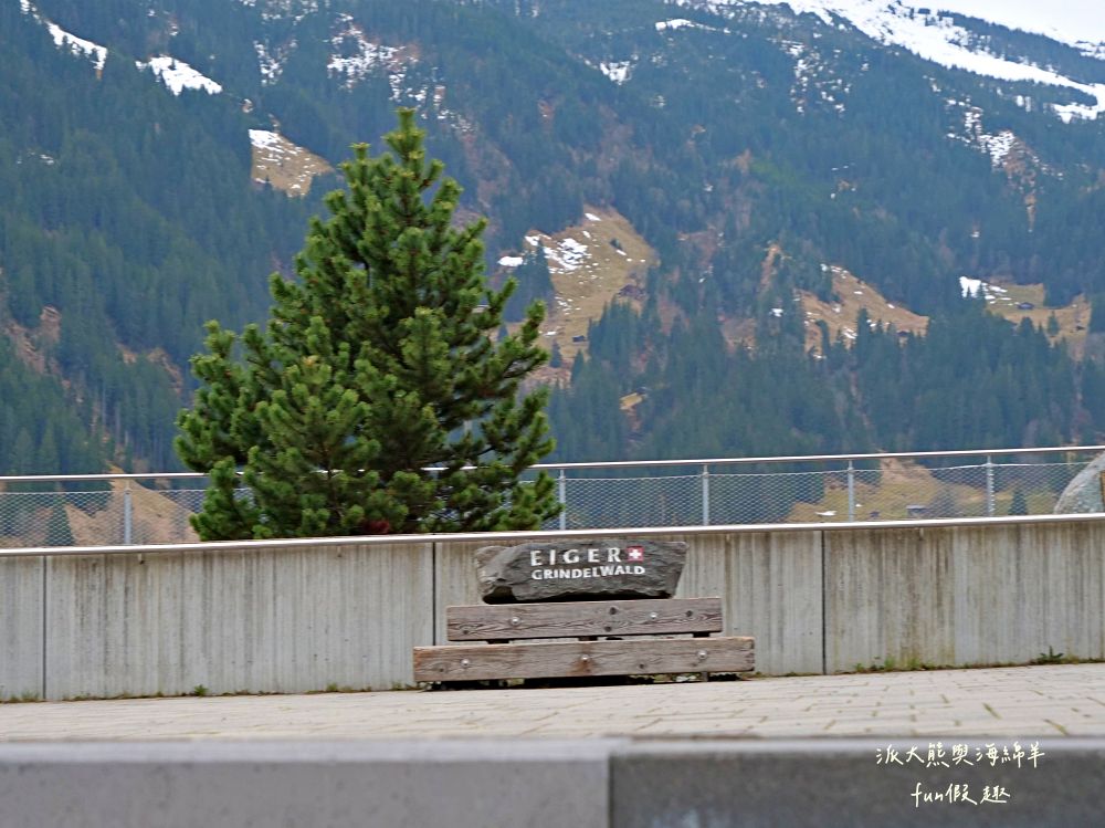 格林德瓦（Grindelwald）︱少女峰最美冰河村！走進明信片裡的童話小鎮！Hotel Kreuz & Post住宿周邊漫步與退稅指南～春季德瑞13日夢幻跟團︱DAY6-6