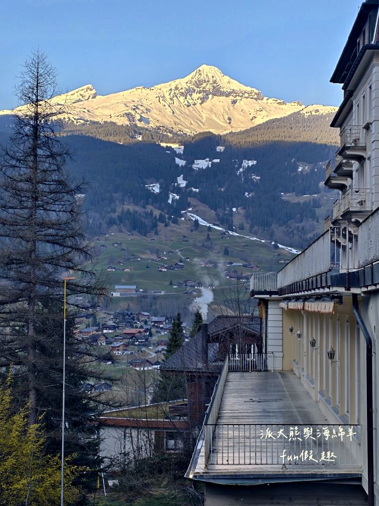 格林德瓦（Grindelwald）︱少女峰最美冰河村！走進明信片裡的童話小鎮！Hotel Kreuz & Post住宿周邊漫步與退稅指南～春季德瑞13日夢幻跟團︱DAY6-6