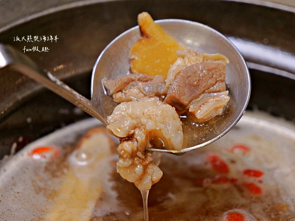 澎漁海味.壽司.鍋物｜草屯澎漁搬新家：200席寬敞空間，好停車日式禪風旗艦店！產地直送黃鮸魚海鮮總匯x日本A5和牛板腱，內行人才懂的「火鍋店吃壽司」！