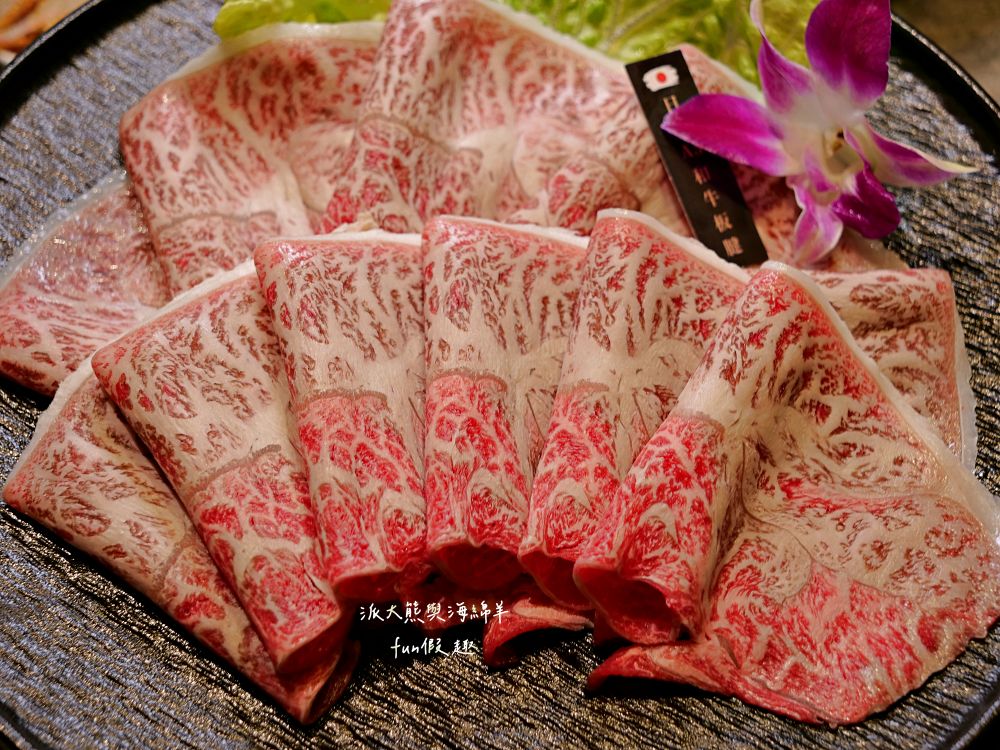 澎漁海味.壽司.鍋物｜草屯澎漁搬新家：200席寬敞空間，好停車日式禪風旗艦店！產地直送黃鮸魚海鮮總匯x日本A5和牛板腱，內行人才懂的「火鍋店吃壽司」！