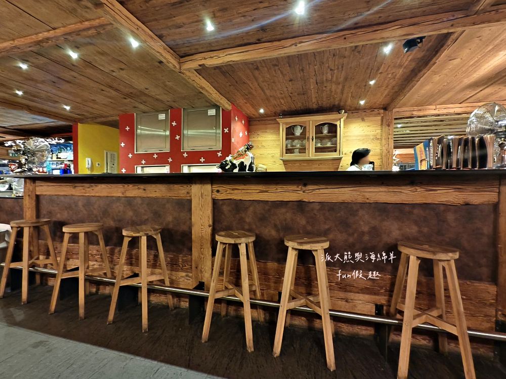 Bebbis Restaurant︱在艾格峰山腳下吃火鍋！格林德瓦「瑞士火鍋Fondue」初體驗！（起司、炸肉、巧克力三鍋一次滿足）︱春季德瑞13日夢幻跟團︱DAY6-5～