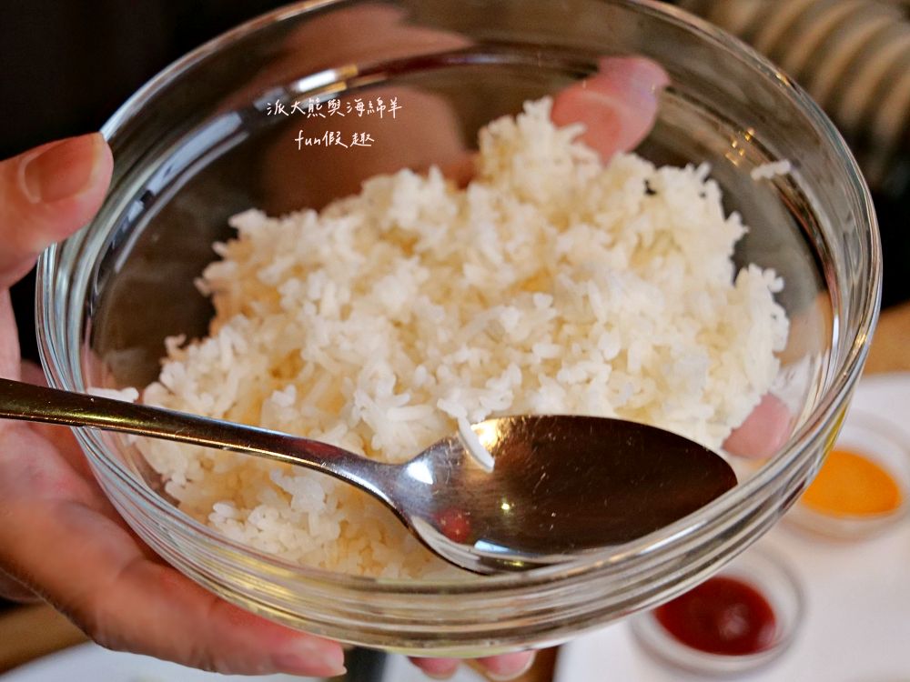 Bebbis Restaurant︱在艾格峰山腳下吃火鍋！格林德瓦「瑞士火鍋Fondue」初體驗！（起司、炸肉、巧克力三鍋一次滿足）︱春季德瑞13日夢幻跟團︱DAY6-5～