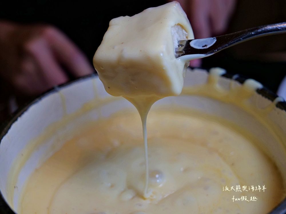 Bebbis Restaurant︱在艾格峰山腳下吃火鍋！格林德瓦「瑞士火鍋Fondue」初體驗！（起司、炸肉、巧克力三鍋一次滿足）︱春季德瑞13日夢幻跟團︱DAY6-5～
