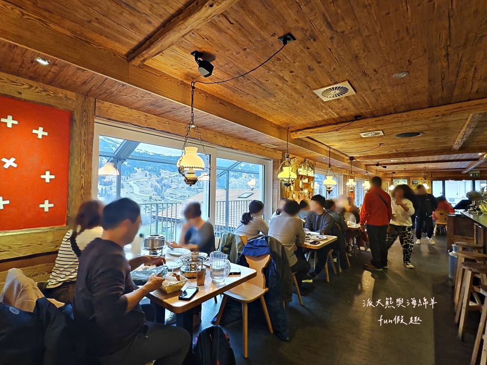 Bebbis Restaurant︱在艾格峰山腳下吃火鍋！格林德瓦「瑞士火鍋Fondue」初體驗！（起司、炸肉、巧克力三鍋一次滿足）︱春季德瑞13日夢幻跟團︱DAY6-5～