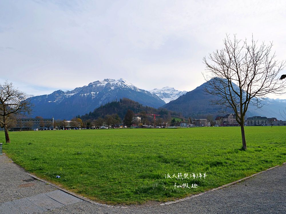 Interlaken︱少女峰下山順遊茵特拉肯：仰望滿天飛行傘，少女峰山腳下的浪漫午後時光～春季德瑞13日夢幻跟團︱DAY6-4