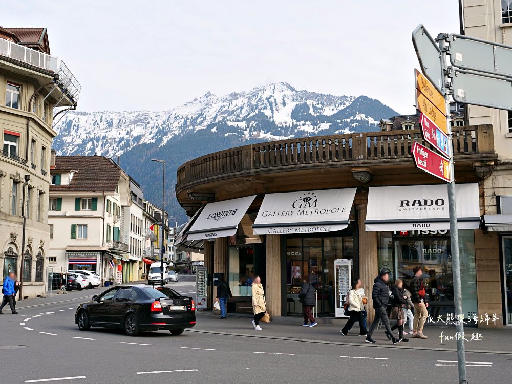 Interlaken︱少女峰下山順遊茵特拉肯：仰望滿天飛行傘，少女峰山腳下的浪漫午後時光～春季德瑞13日夢幻跟團︱DAY6-4